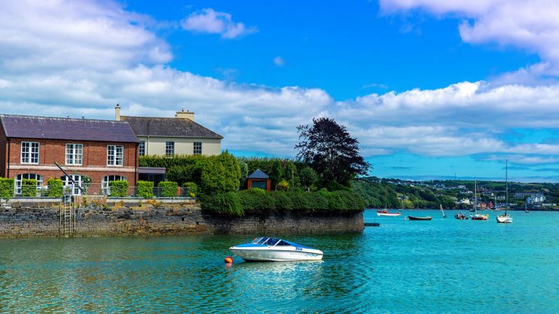 Kinsale Harbour 10-8